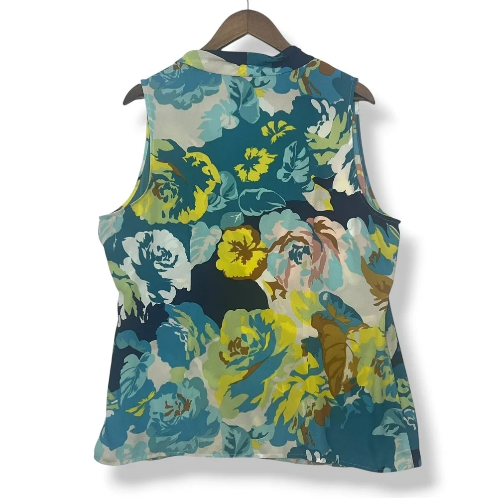 Cabi Sleeveless Blouse XL Blue Floral Faux Wrap Surplice Spring Blossom Career - Picture 2 of 13